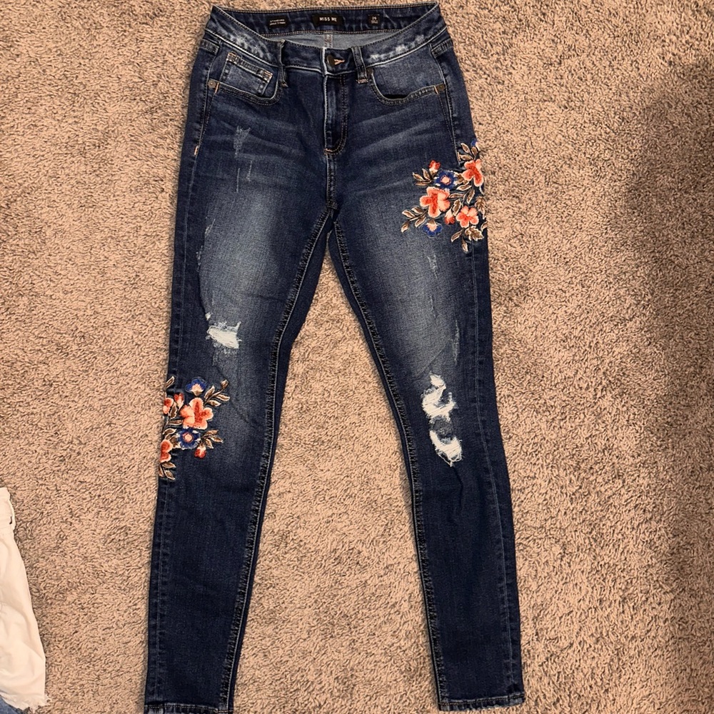 Unique Ankle Skinny Miss Me Jeans